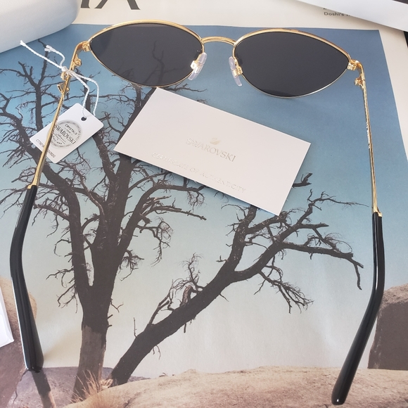 SWAROVSKI MINI SWAN SUNGLASSES - Picture 12 of 14